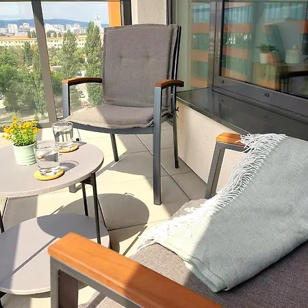 شقة Luxury Castle View Free Garage *