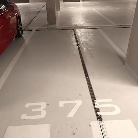 דירה Luxury Castle View Free Garage ברטיסלאבה